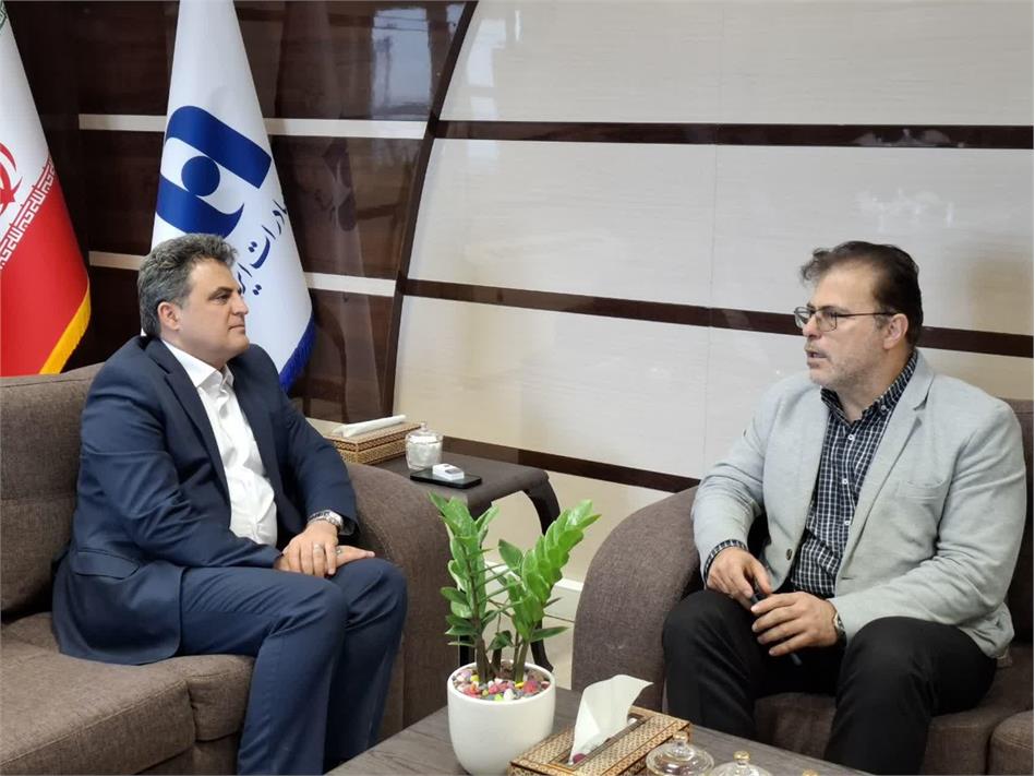 دیدار مدیر صندوق بازنشستگی کشوری استان سمنان با مدیر شعب بانک صادرات استان